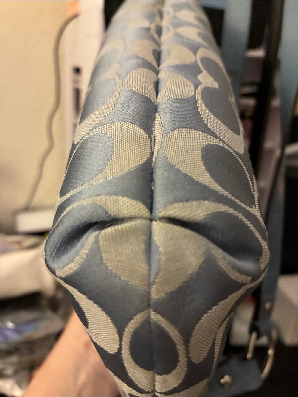 Coach Penelope Signature Sateen Hippie bag - Picture 4 of 11